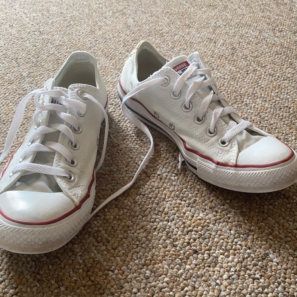 Converse - White